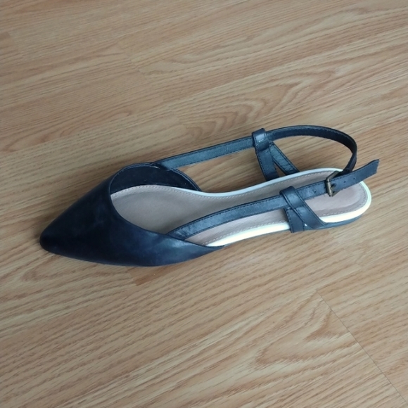 Aldo Black Genuine Leather Pointed Toe Flat | Size 8 - Picture 2 of 6